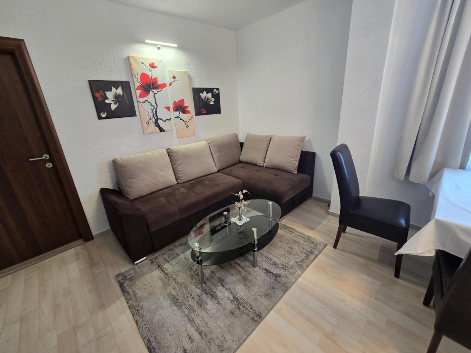 Rimbaldo Apartments Кърк Екстериор снимка