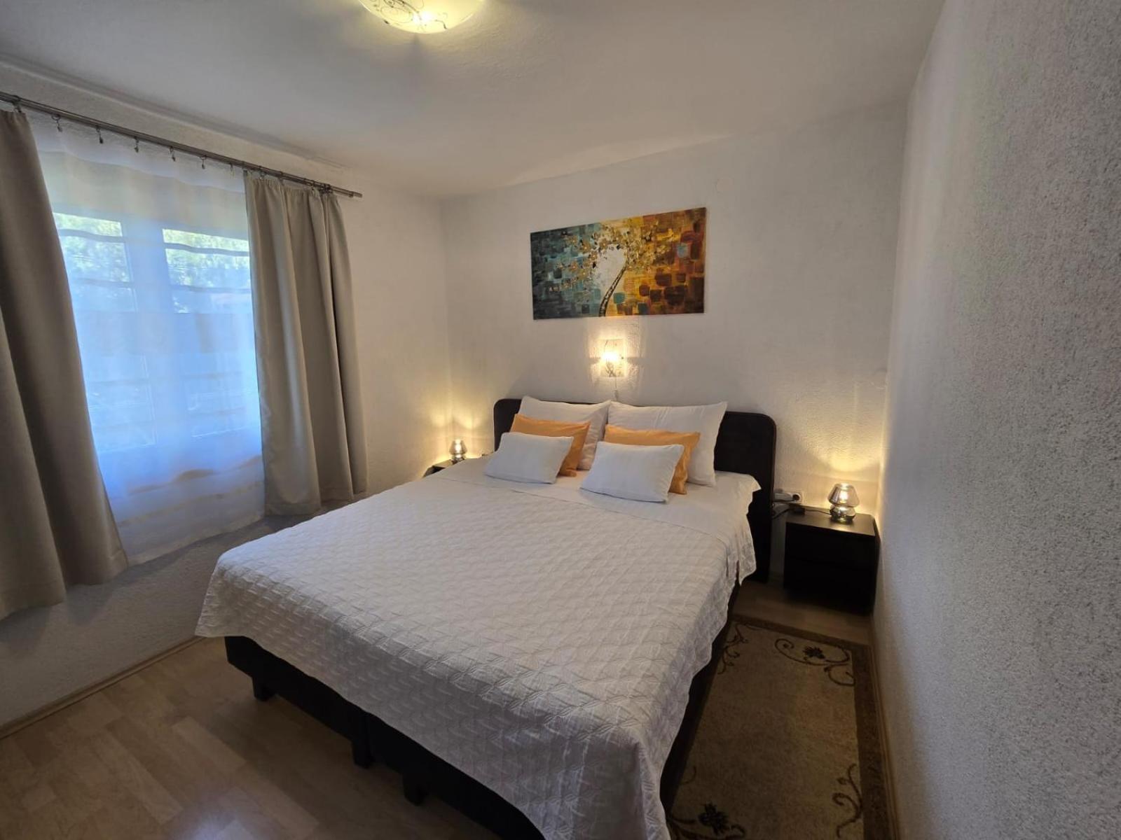 Rimbaldo Apartments Кърк Екстериор снимка